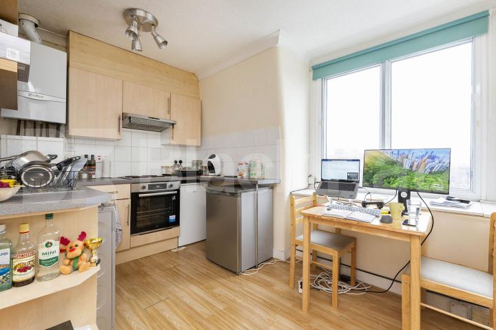 			1 Bedroom, 1 bath, 1 reception Flat			 Hillfield Avenue, Crouch End